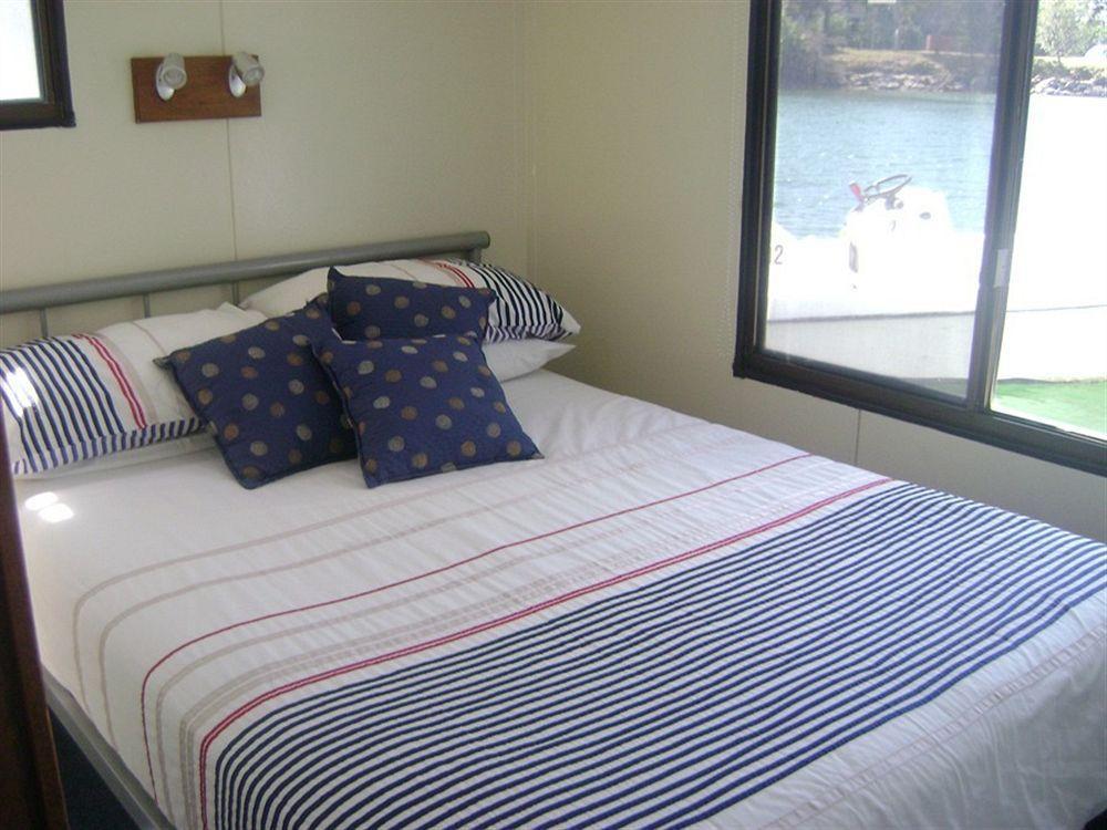 Boyds Bay Houseboat Holidays Hotel Tweed Heads Exterior photo